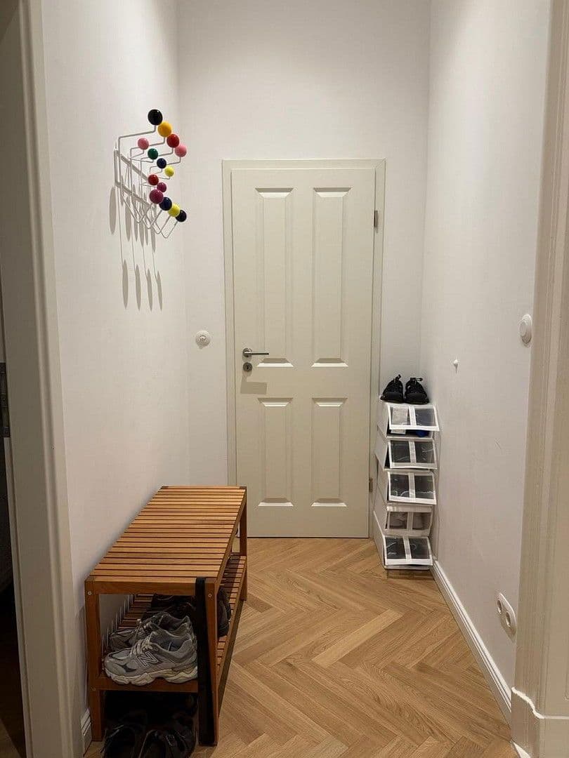 Pronájem bytu 2+1 55 m², Rönnestraße 6, Berlin - Charlottenburg, Berlín Pronájem bytu 2+1 55 m², Rönnestraße 6, Berlin - Charlottenburg, Berlín