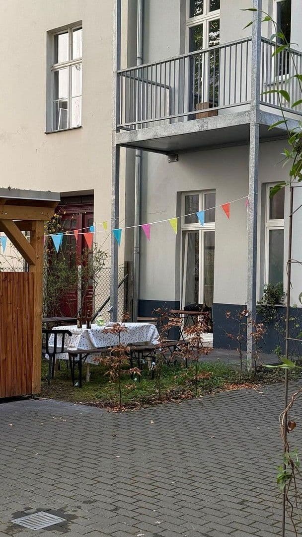 Pronájem bytu 2+1 55 m², Rönnestraße 6, Berlin - Charlottenburg, Berlín Pronájem bytu 2+1 55 m², Rönnestraße 6, Berlin - Charlottenburg, Berlín