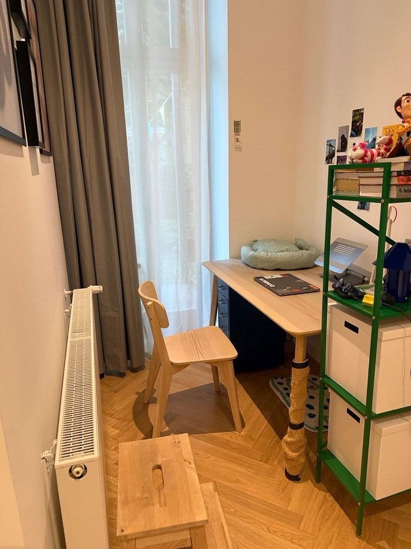 Pronájem bytu 2+1 55 m², Rönnestraße 6, Berlin - Charlottenburg, Berlín Pronájem bytu 2+1 55 m², Rönnestraße 6, Berlin - Charlottenburg, Berlín