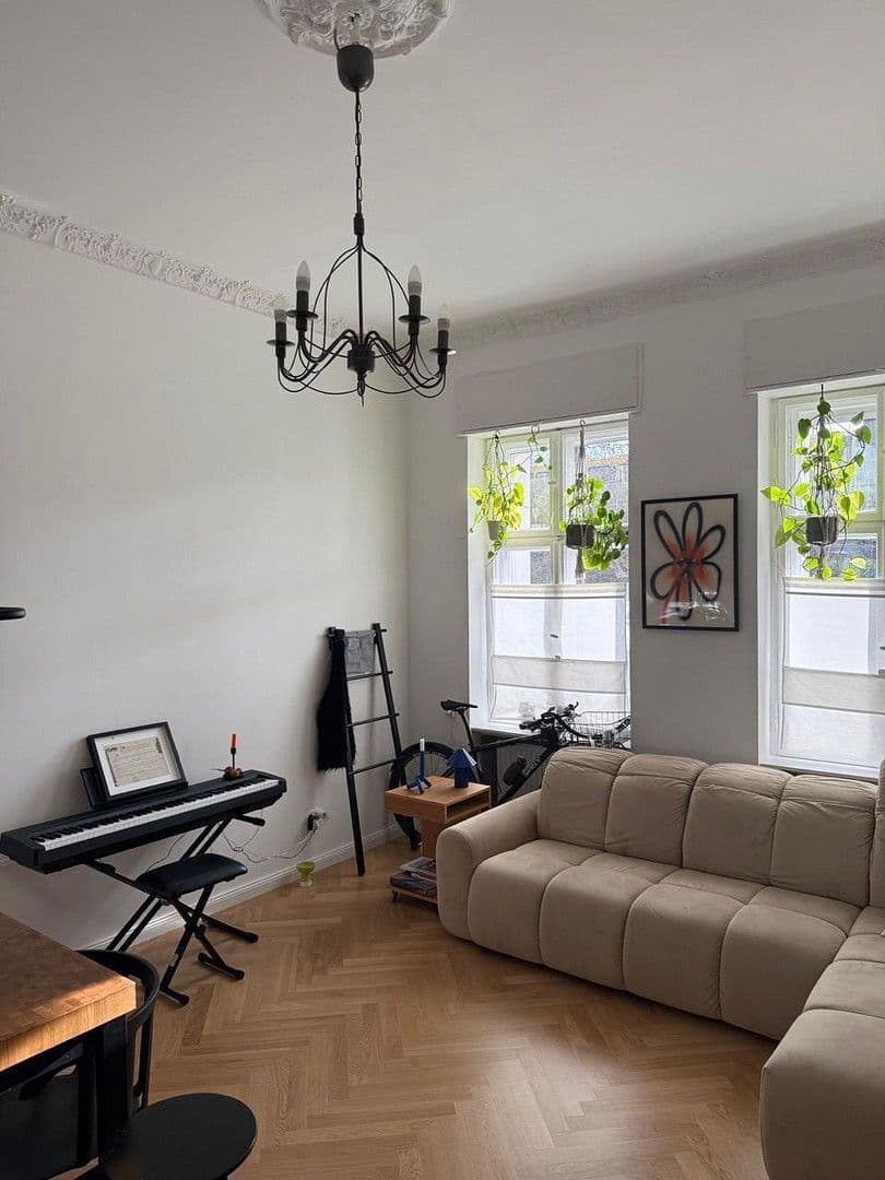 Pronájem bytu 2+1 55 m², Rönnestraße 6, Berlin - Charlottenburg, Berlín Pronájem bytu 2+1 55 m², Rönnestraße 6, Berlin - Charlottenburg, Berlín