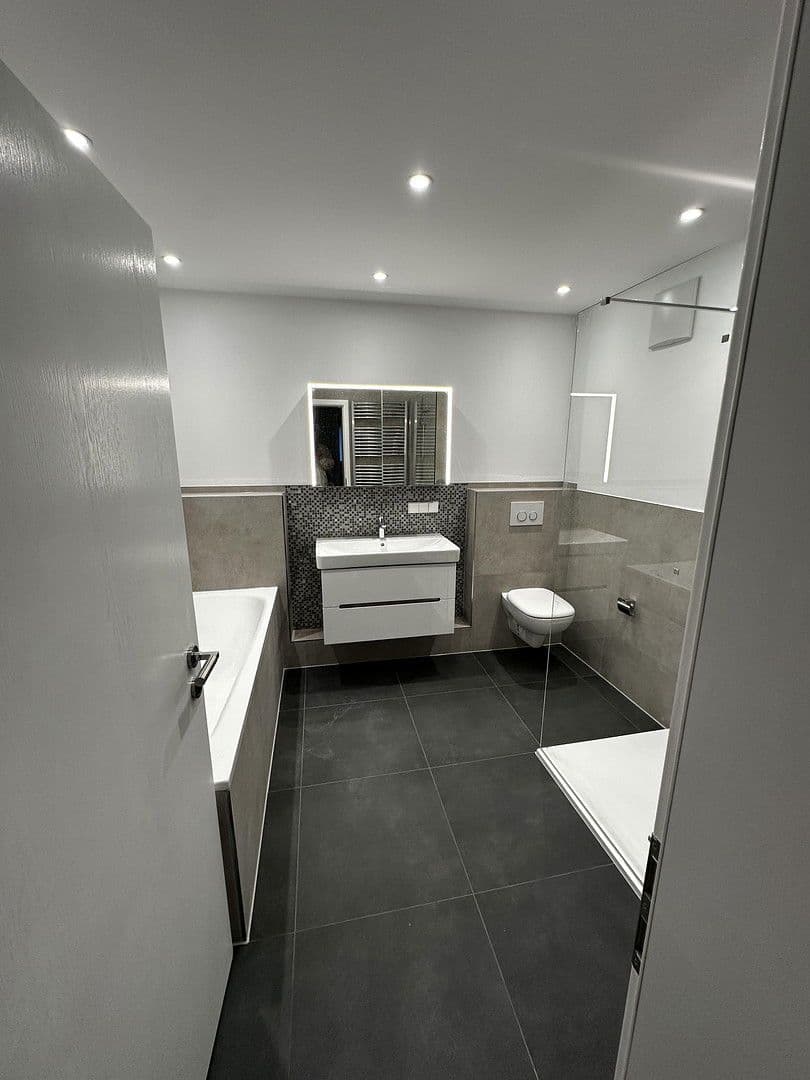 Pronájem bytu 4+1 113 m², Marxzell, Bádensko-Württembersko Pronájem bytu 4+1 113 m², Marxzell, Bádensko-Württembersko