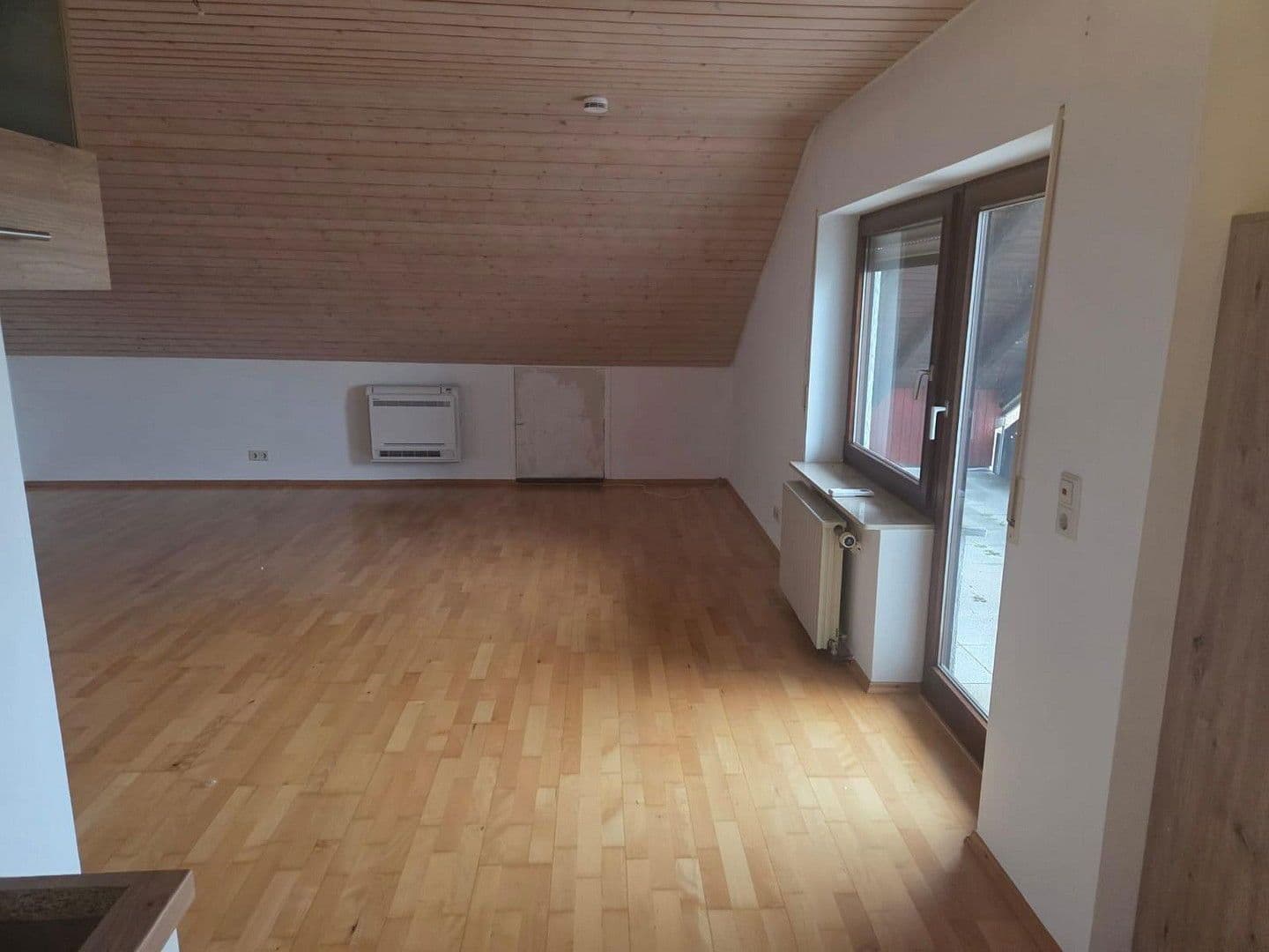 Pronájem bytu 3+kk 92 m², Gundelsheim, Bádensko-Württembersko Pronájem bytu 3+kk 92 m², Gundelsheim, Bádensko-Württembersko