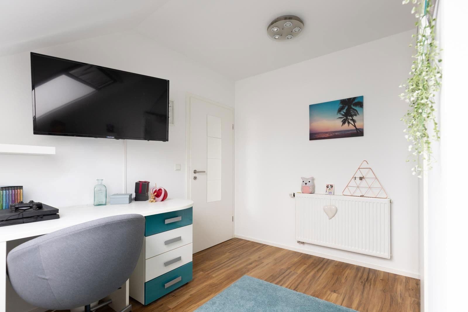 Prodej domu 145 m², pozemek 340 m², Fürther Str. 46, Roßtal, Bavorsko Prodej domu 145 m², pozemek 340 m², Fürther Str. 46, Roßtal, Bavorsko