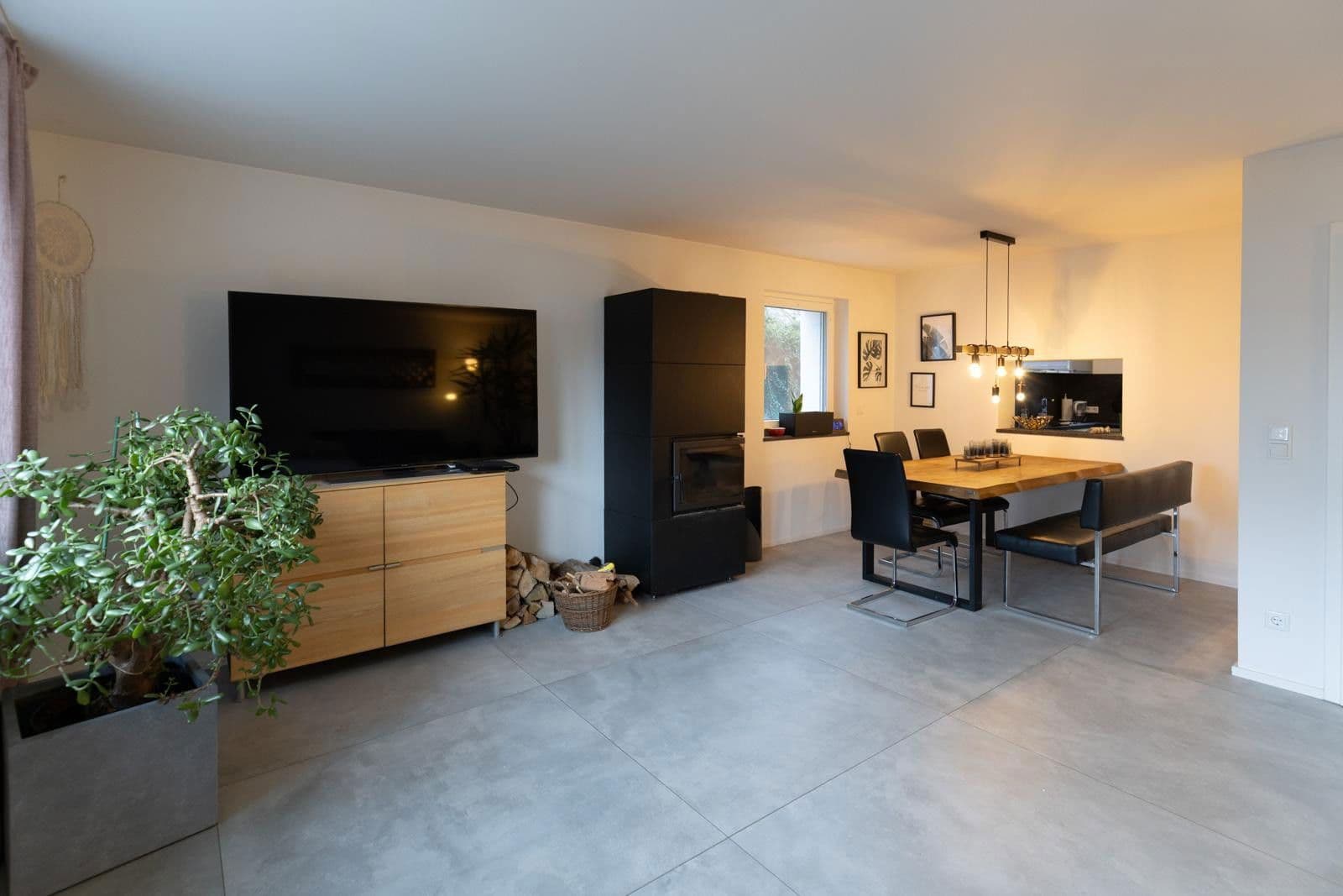 Prodej domu 145 m², pozemek 340 m², Fürther Str. 46, Roßtal, Bavorsko Prodej domu 145 m², pozemek 340 m², Fürther Str. 46, Roßtal, Bavorsko