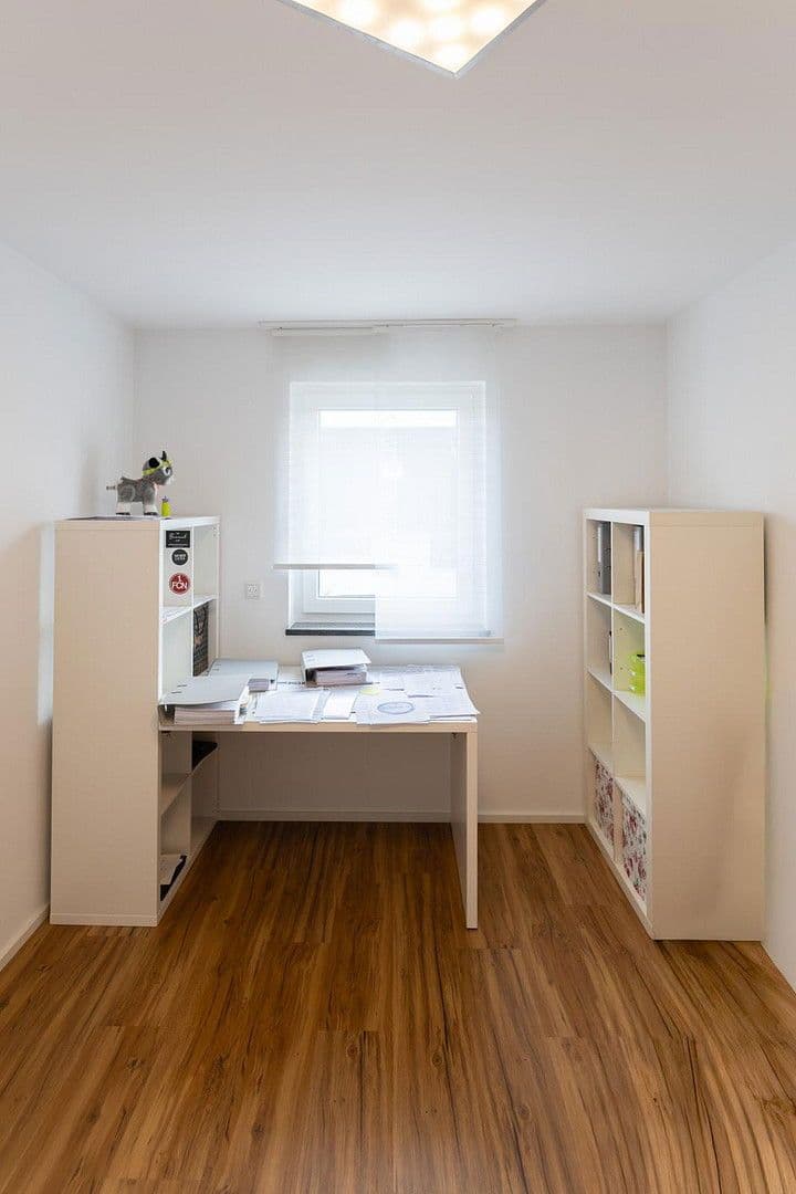 Prodej domu 145 m², pozemek 340 m², Fürther Str. 46, Roßtal, Bavorsko Prodej domu 145 m², pozemek 340 m², Fürther Str. 46, Roßtal, Bavorsko