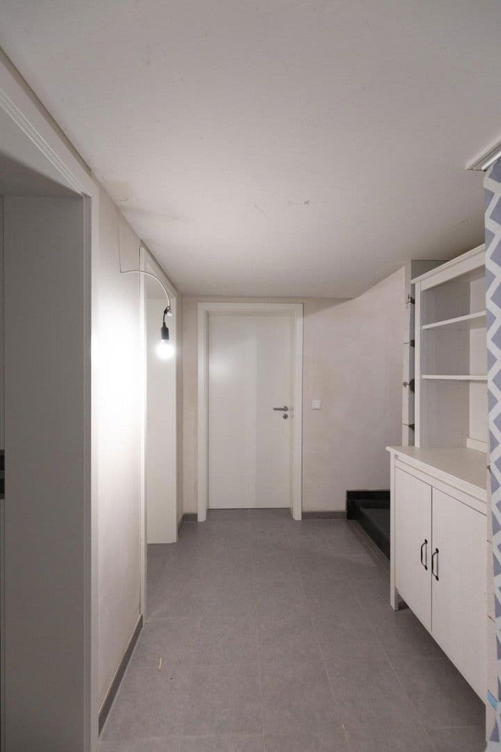 Prodej domu 145 m², pozemek 340 m², Fürther Str. 46, Roßtal, Bavorsko Prodej domu 145 m², pozemek 340 m², Fürther Str. 46, Roßtal, Bavorsko