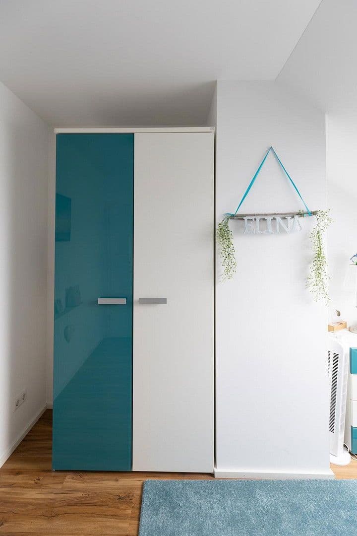 Prodej domu 145 m², pozemek 340 m², Fürther Str. 46, Roßtal, Bavorsko Prodej domu 145 m², pozemek 340 m², Fürther Str. 46, Roßtal, Bavorsko