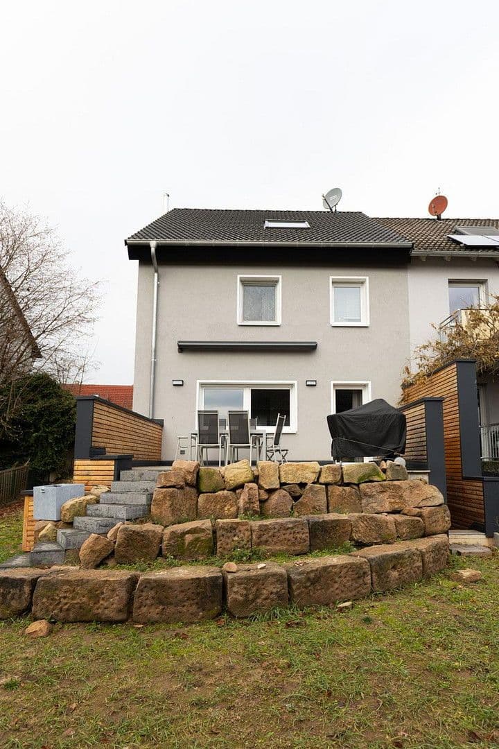 Prodej domu 145 m², pozemek 340 m², Fürther Str. 46, Roßtal, Bavorsko Prodej domu 145 m², pozemek 340 m², Fürther Str. 46, Roßtal, Bavorsko