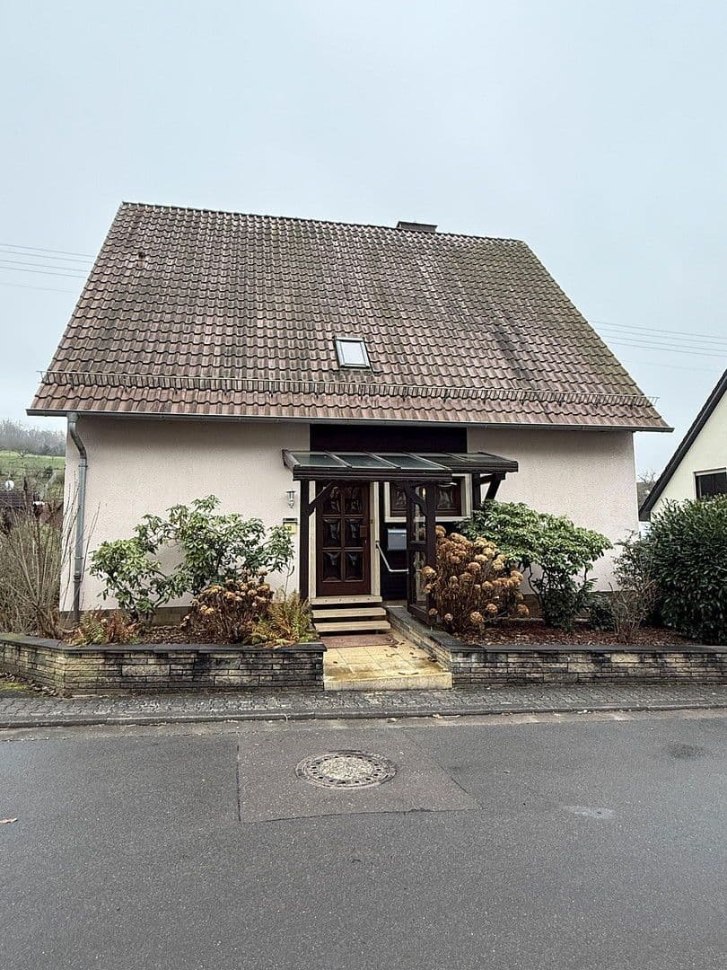 Prodej domu 144 m², pozemek 520 m², Im Kirschgarten 10, Olsbrücken, Porýní-Falc Prodej domu 144 m², pozemek 520 m², Im Kirschgarten 10, Olsbrücken, Porýní-Falc