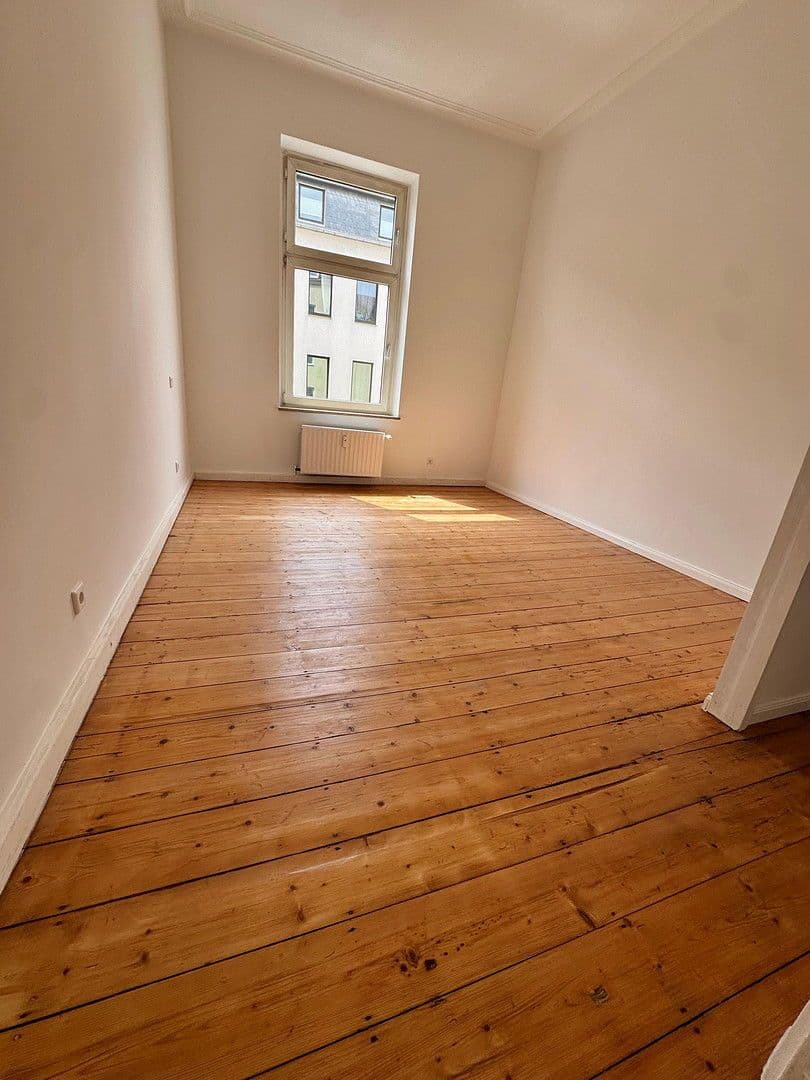 Pronájem bytu 4+1 86 m², Düsseldorf, Severní Porýní-Vestfálsko Pronájem bytu 4+1 86 m², Düsseldorf, Severní Porýní-Vestfálsko
