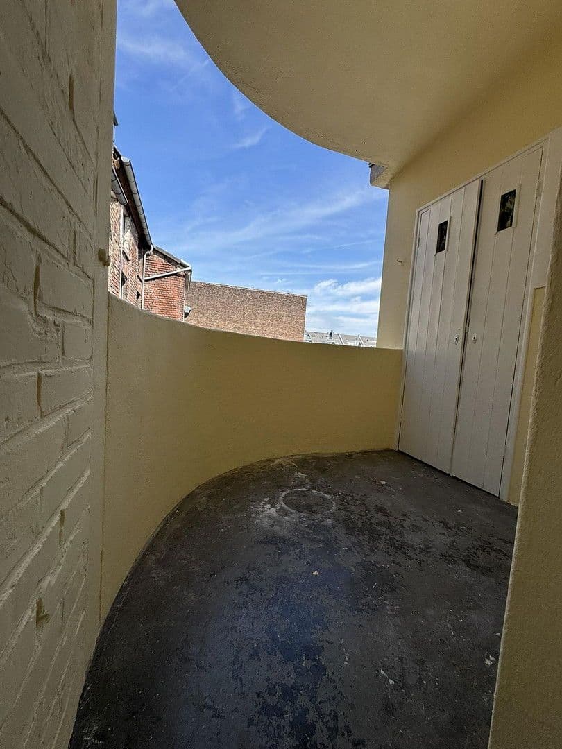 Pronájem bytu 4+1 86 m², Düsseldorf, Severní Porýní-Vestfálsko Pronájem bytu 4+1 86 m², Düsseldorf, Severní Porýní-Vestfálsko