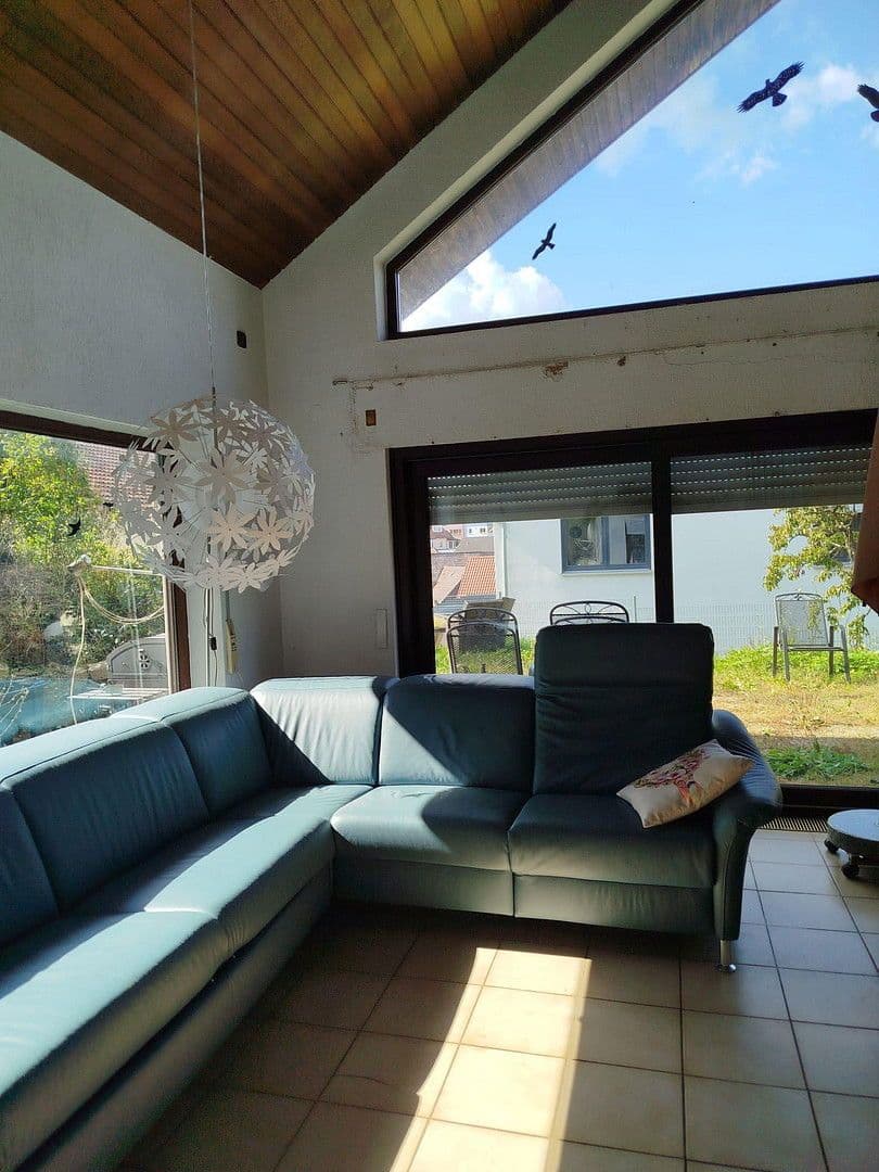 Prodej domu 179 m², pozemek 947 m², Neuenstadt am Kocher, Bádensko-Württembersko Prodej domu 179 m², pozemek 947 m², Neuenstadt am Kocher, Bádensko-Württembersko