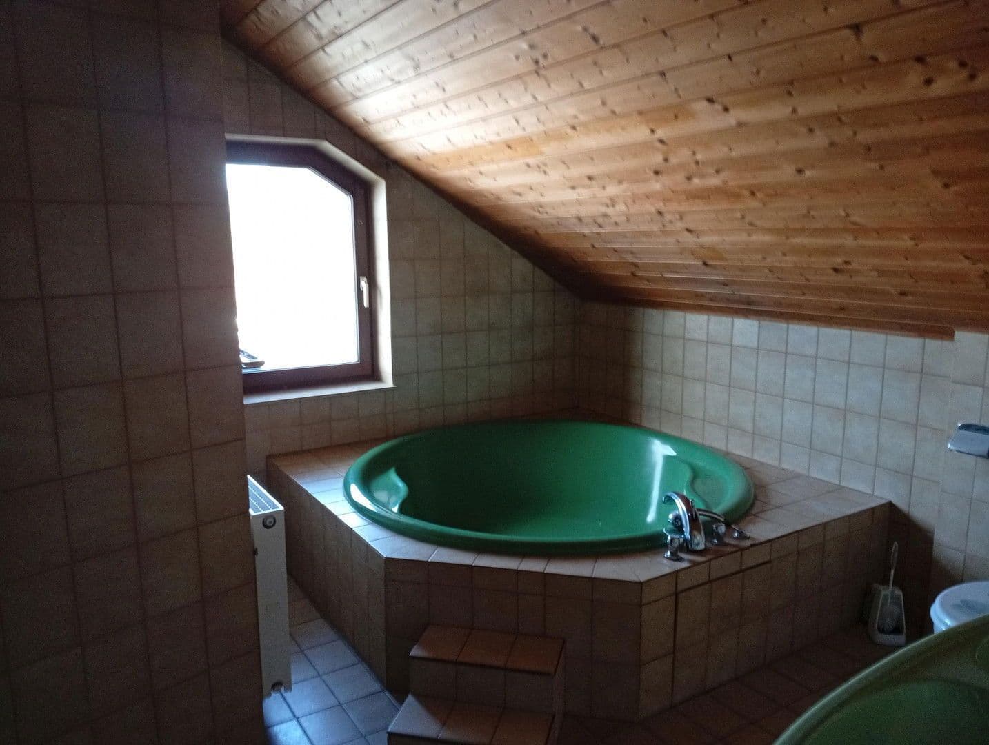 Prodej domu 179 m², pozemek 947 m², Neuenstadt am Kocher, Bádensko-Württembersko Prodej domu 179 m², pozemek 947 m², Neuenstadt am Kocher, Bádensko-Württembersko