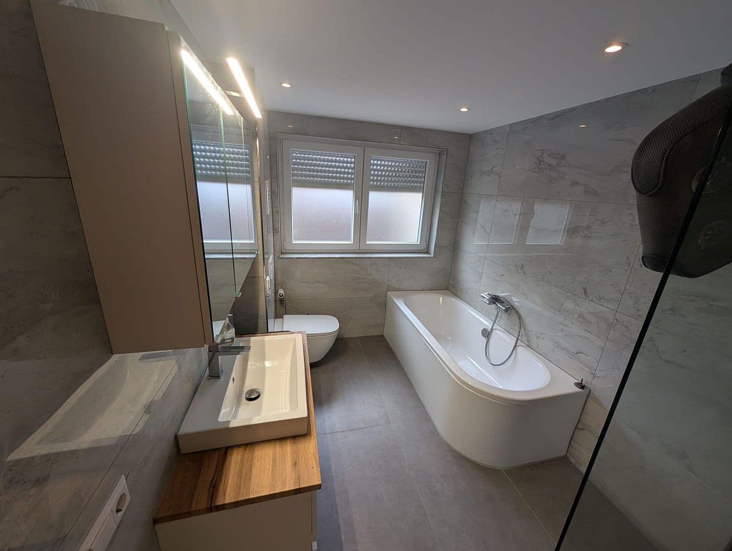 Pronájem bytu 3+1 74 m², Böblingen, Bádensko-Württembersko Pronájem bytu 3+1 74 m², Böblingen, Bádensko-Württembersko