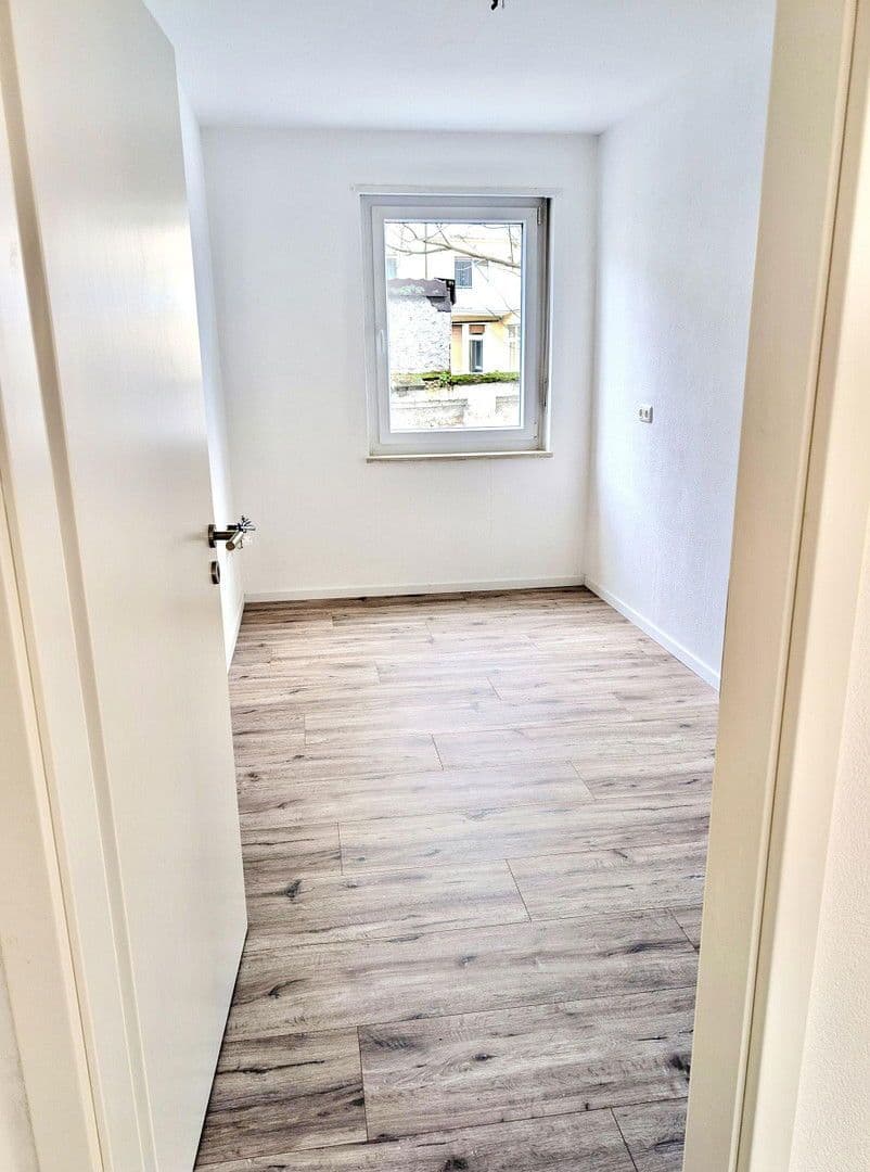 Pronájem bytu 2+1 61 m², Westliche Ringstraße 15, Frankenthal, Porýní-Falc Pronájem bytu 2+1 61 m², Westliche Ringstraße 15, Frankenthal, Porýní-Falc