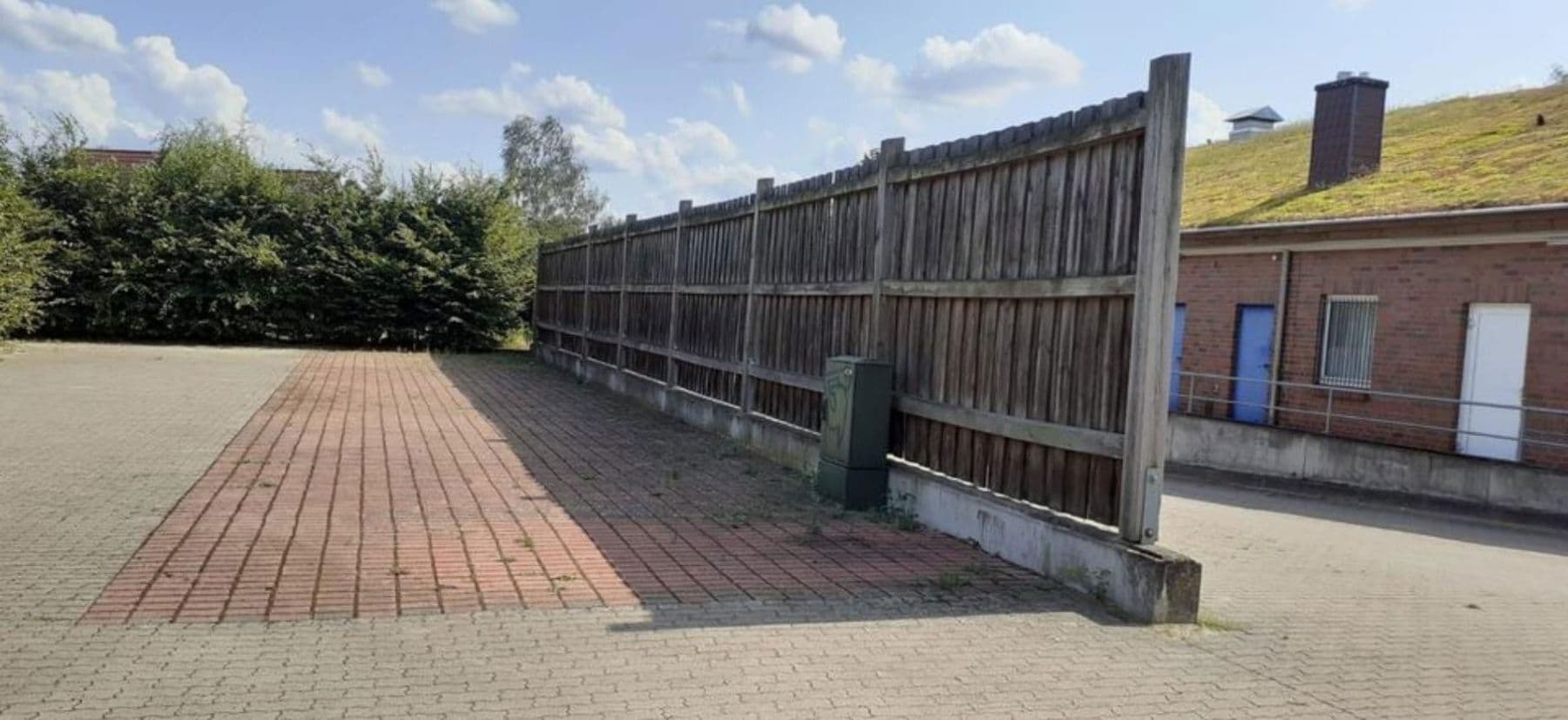 Prodej nebytového prostoru 6.350 m², Am Westbahnhof 3, Tostedt, Dolní Sasko Prodej nebytového prostoru 6.350 m², Am Westbahnhof 3, Tostedt, Dolní Sasko