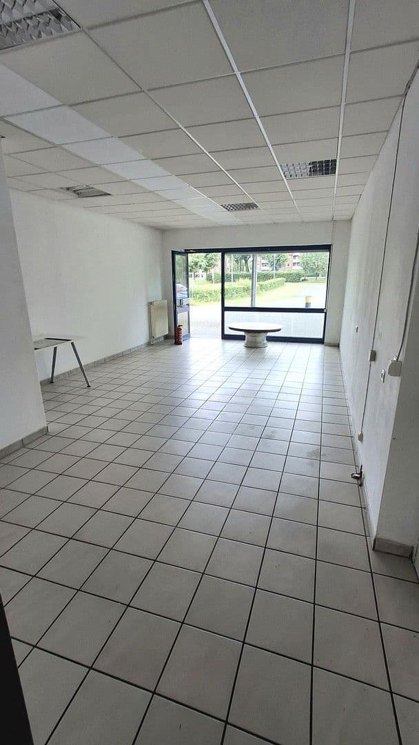 Prodej nebytového prostoru 6.350 m², Am Westbahnhof 3, Tostedt, Dolní Sasko Prodej nebytového prostoru 6.350 m², Am Westbahnhof 3, Tostedt, Dolní Sasko