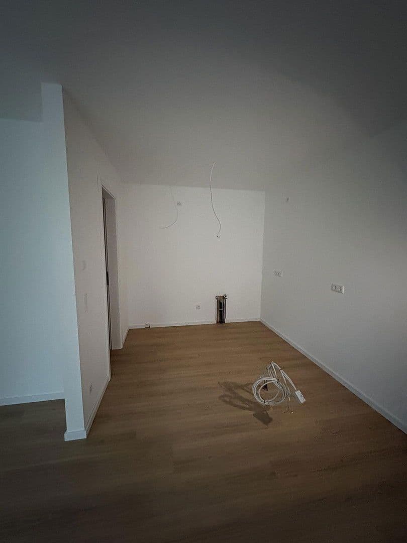 Pronájem bytu 2+1 75 m², Eschringerstraße, Saarbrücken, Země Sársko Pronájem bytu 2+1 75 m², Eschringerstraße, Saarbrücken, Země Sársko
