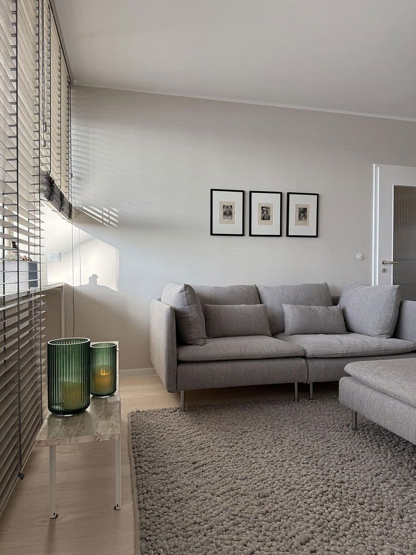 Pronájem bytu 3+1 70 m², Köln, Severní Porýní-Vestfálsko Pronájem bytu 3+1 70 m², Köln, Severní Porýní-Vestfálsko