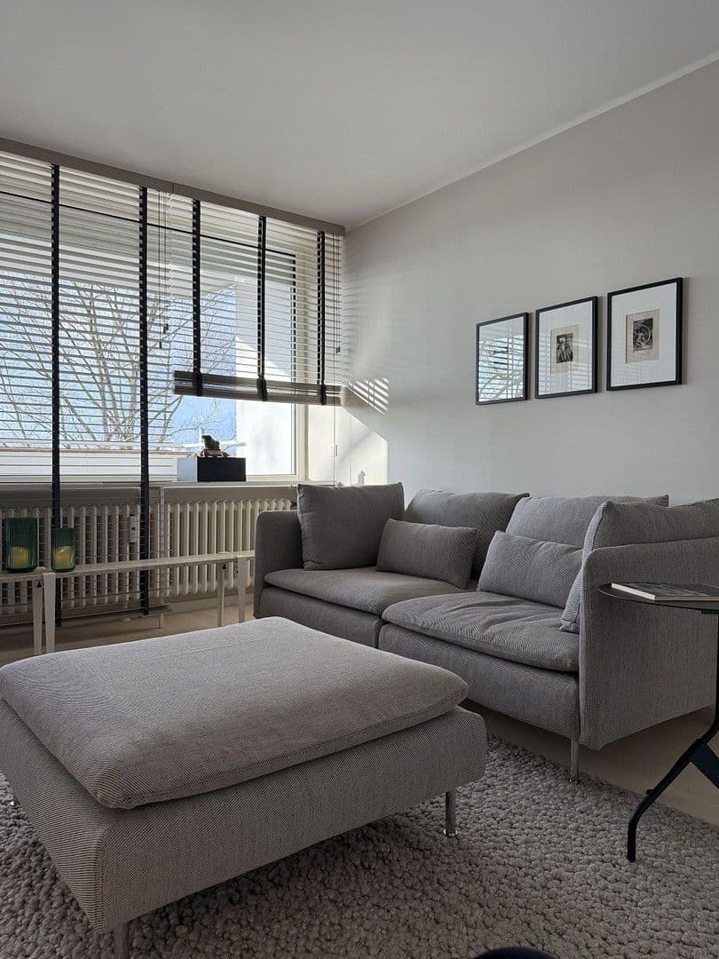 Pronájem bytu 3+1 70 m², Köln, Severní Porýní-Vestfálsko Pronájem bytu 3+1 70 m², Köln, Severní Porýní-Vestfálsko