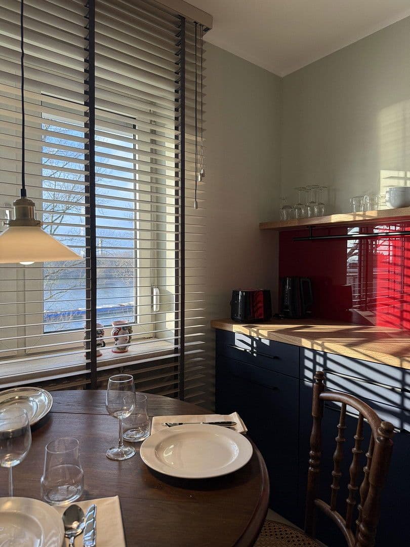 Pronájem bytu 3+1 70 m², Köln, Severní Porýní-Vestfálsko Pronájem bytu 3+1 70 m², Köln, Severní Porýní-Vestfálsko