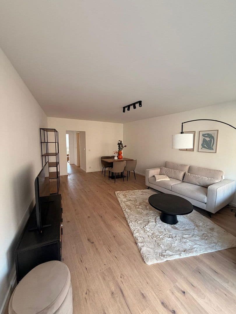 Pronájem bytu 2+1 59 m², Von-Werth-Straße 24-26, Köln, Severní Porýní-Vestfálsko Pronájem bytu 2+1 59 m², Von-Werth-Straße 24-26, Köln, Severní Porýní-Vestfálsko