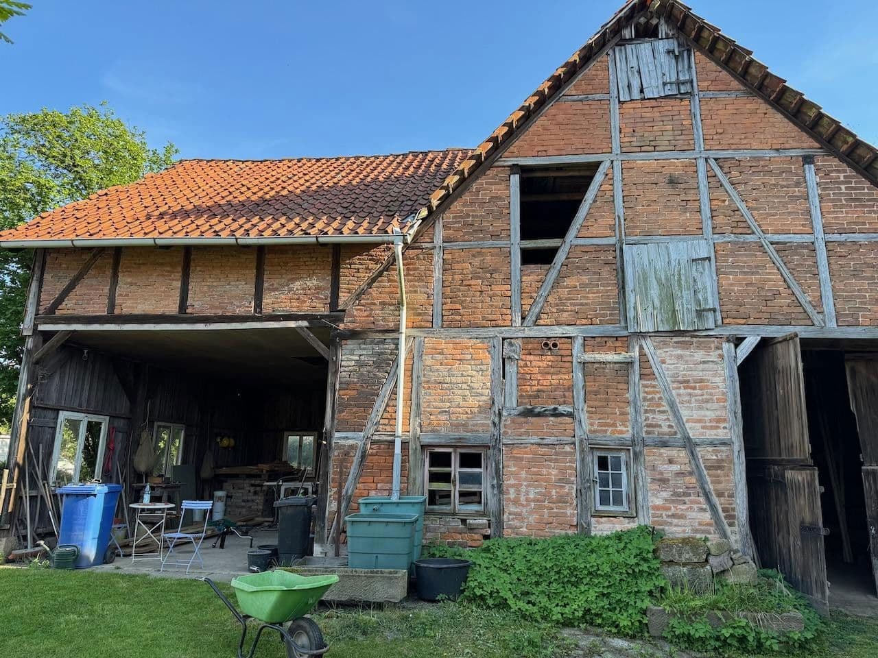 Prodej domu 240 m², pozemek 1.700 m², Flößerweg 20, Hann. Münden, Dolní Sasko Prodej domu 240 m², pozemek 1.700 m², Flößerweg 20, Hann. Münden, Dolní Sasko