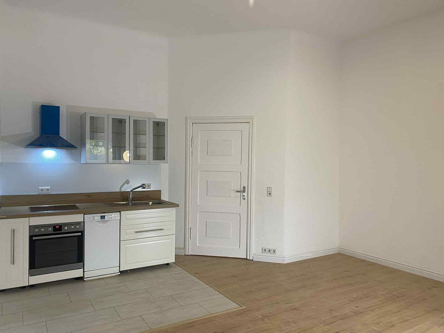 Pronájem bytu 3+1 72 m², Olbersstr. 4, Berlin, Berlín Pronájem bytu 3+1 72 m², Olbersstr. 4, Berlin, Berlín