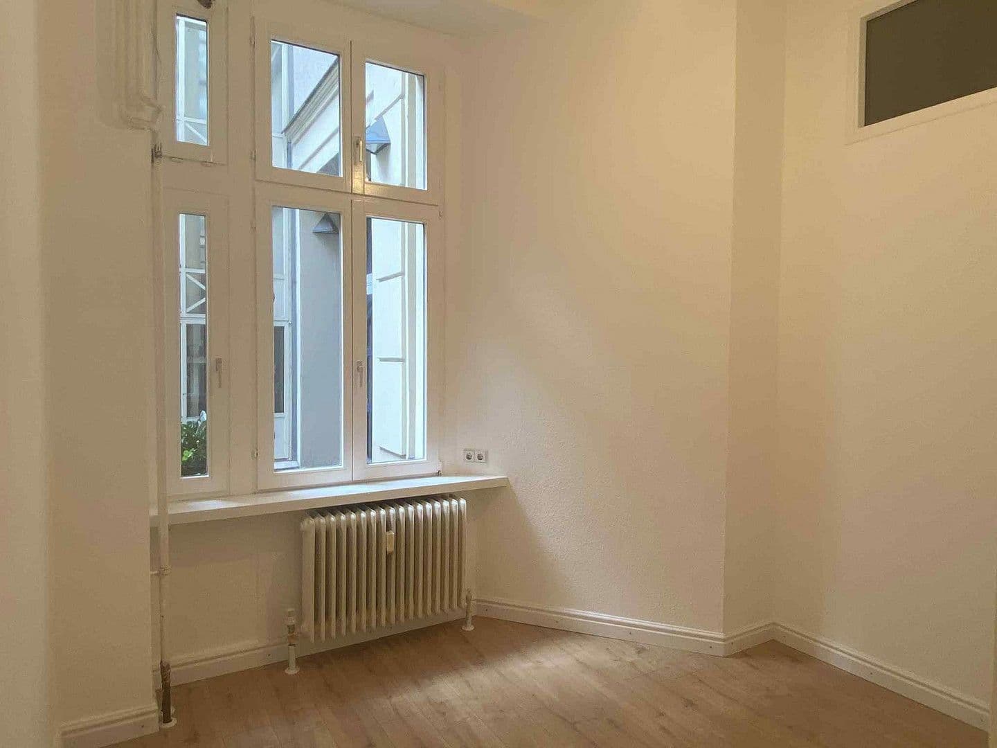 Pronájem bytu 3+1 72 m², Olbersstr. 4, Berlin, Berlín Pronájem bytu 3+1 72 m², Olbersstr. 4, Berlin, Berlín