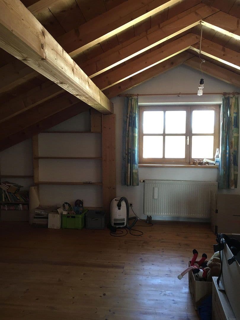 Prodej domu 260 m², pozemek 705 m², Grabenstätt, Bavorsko Prodej domu 260 m², pozemek 705 m², Grabenstätt, Bavorsko