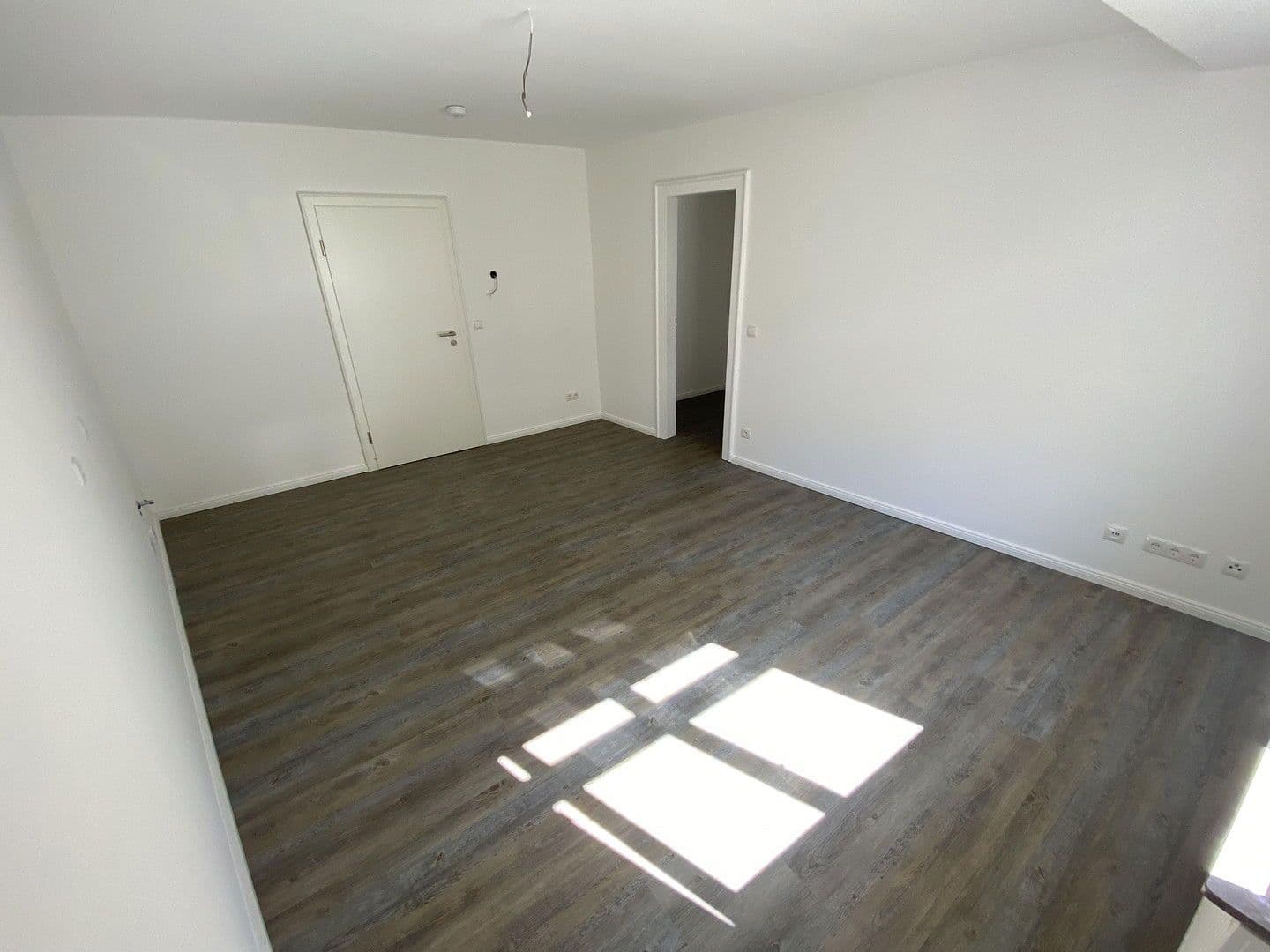 Pronájem bytu 2+1 37 m², Hochstraße 61, Andernach, Porýní-Falc Pronájem bytu 2+1 37 m², Hochstraße 61, Andernach, Porýní-Falc