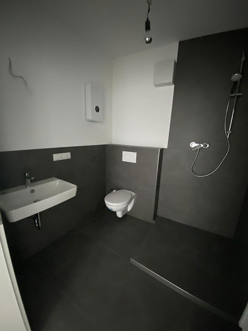 Pronájem bytu 2+1 37 m², Hochstraße 61, Andernach, Porýní-Falc Pronájem bytu 2+1 37 m², Hochstraße 61, Andernach, Porýní-Falc