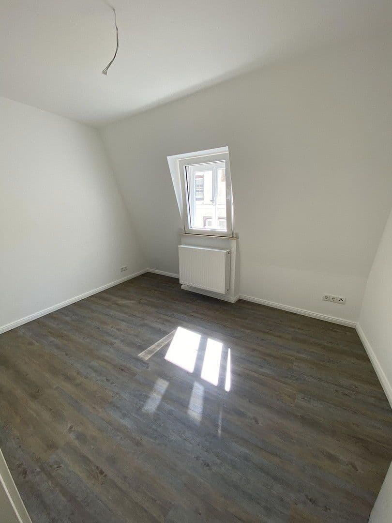 Pronájem bytu 2+1 37 m², Hochstraße 61, Andernach, Porýní-Falc Pronájem bytu 2+1 37 m², Hochstraße 61, Andernach, Porýní-Falc