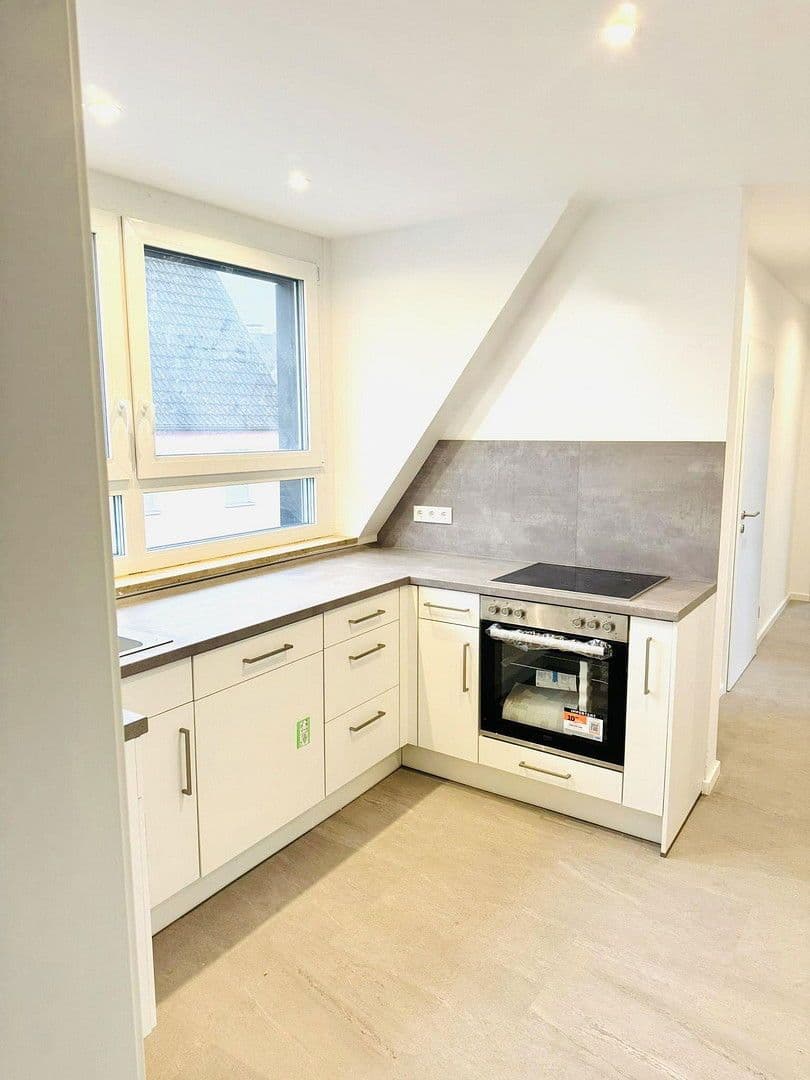 Pronájem bytu 3+1 86 m², Windsbach, Bavorsko Pronájem bytu 3+1 86 m², Windsbach, Bavorsko