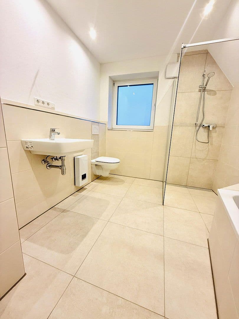 Pronájem bytu 3+1 86 m², Windsbach, Bavorsko Pronájem bytu 3+1 86 m², Windsbach, Bavorsko