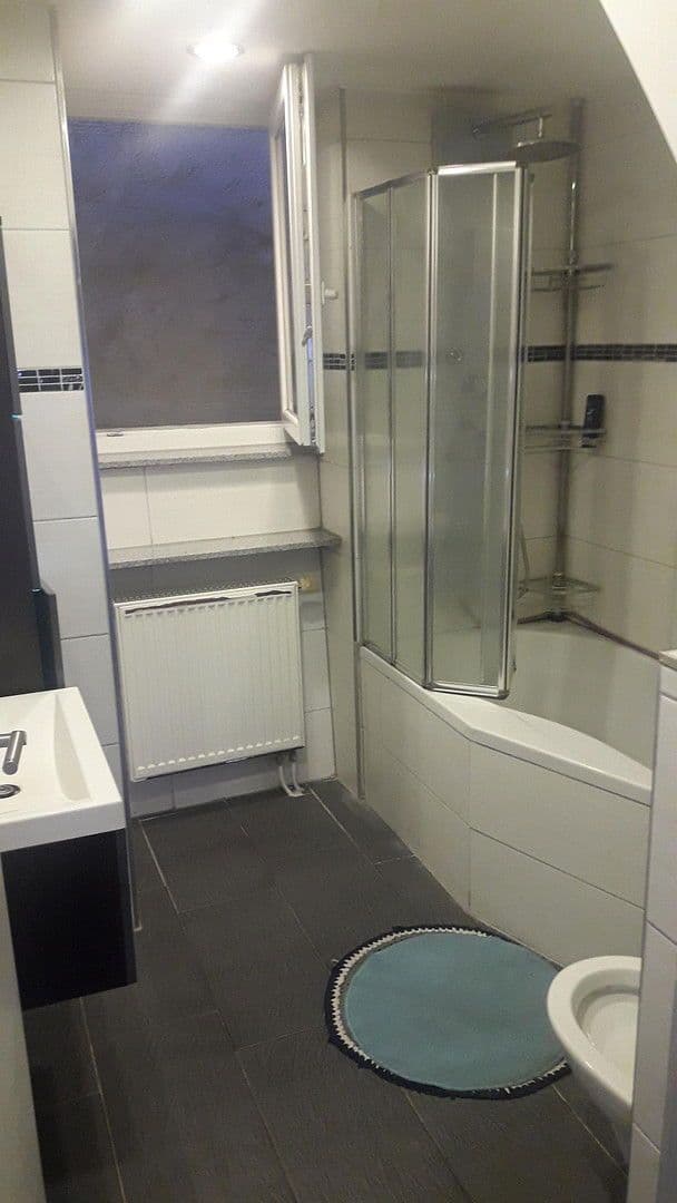 Pronájem bytu 1+1 23 m², Schlossstr. 6, Niefern-Öschelbronn, Bádensko-Württembersko Pronájem bytu 1+1 23 m², Schlossstr. 6, Niefern-Öschelbronn, Bádensko-Württembersko