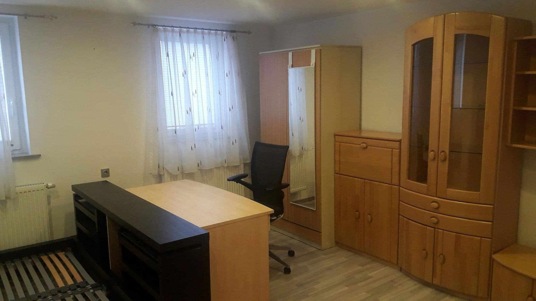 Pronájem bytu 1+1 23 m², Schlossstr. 6, Niefern-Öschelbronn, Bádensko-Württembersko Pronájem bytu 1+1 23 m², Schlossstr. 6, Niefern-Öschelbronn, Bádensko-Württembersko