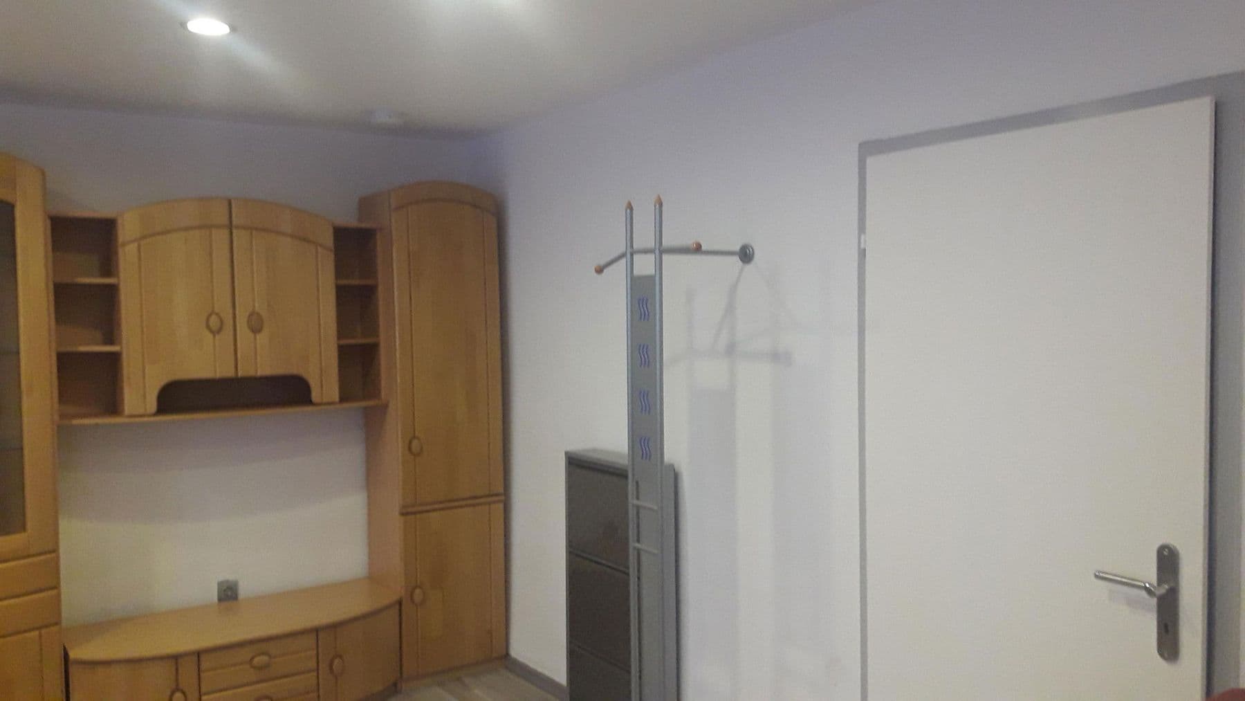 Pronájem bytu 1+1 23 m², Schlossstr. 6, Niefern-Öschelbronn, Bádensko-Württembersko Pronájem bytu 1+1 23 m², Schlossstr. 6, Niefern-Öschelbronn, Bádensko-Württembersko