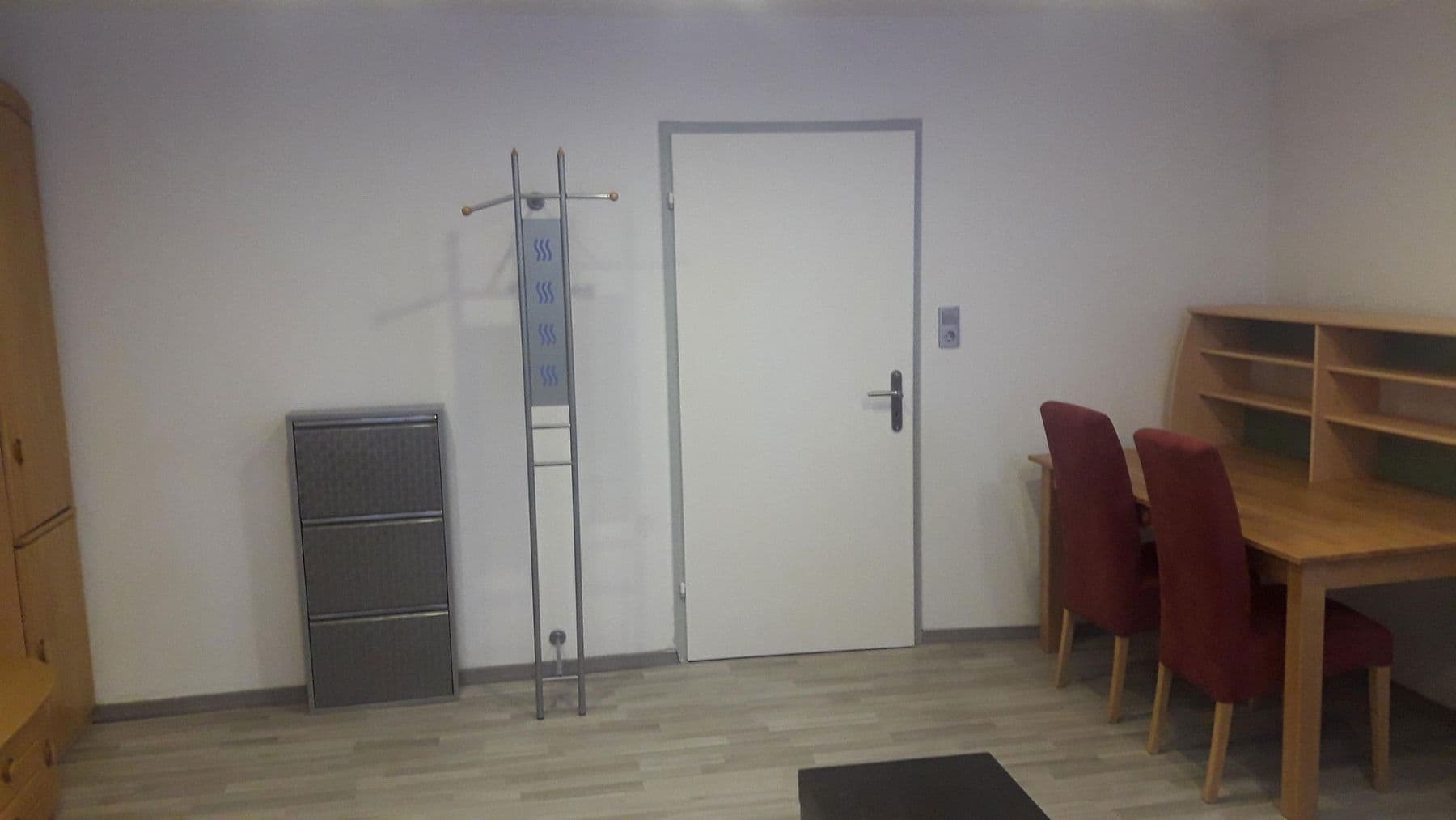 Pronájem bytu 1+1 23 m², Schlossstr. 6, Niefern-Öschelbronn, Bádensko-Württembersko Pronájem bytu 1+1 23 m², Schlossstr. 6, Niefern-Öschelbronn, Bádensko-Württembersko