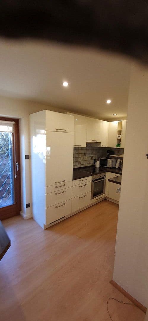 Pronájem bytu 3+1 100 m², Oberer Wingertweg 8, Pforzheim, Bádensko-Württembersko Pronájem bytu 3+1 100 m², Oberer Wingertweg 8, Pforzheim, Bádensko-Württembersko