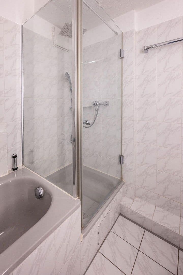 Prodej bytu 3+1 86 m², Am Carlusbaum, Bad Soden am Taunus, Hessen Prodej bytu 3+1 86 m², Am Carlusbaum, Bad Soden am Taunus, Hessen