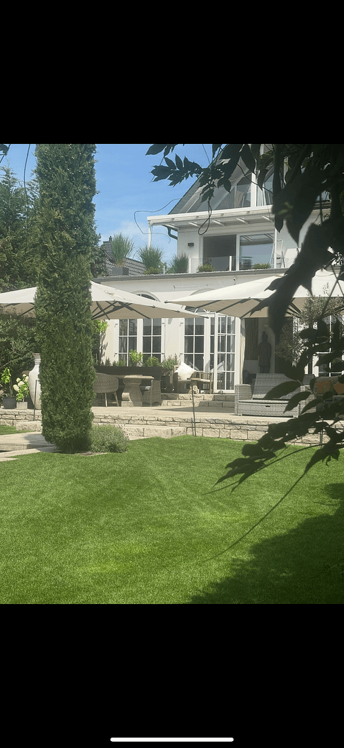 Pronájem bytu 3+1 85 m², Bergische-Landstr.262, Düsseldorf, Severní Porýní-Vestfálsko Pronájem bytu 3+1 85 m², Bergische-Landstr.262, Düsseldorf, Severní Porýní-Vestfálsko