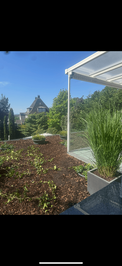 Pronájem bytu 3+1 85 m², Bergische-Landstr.262, Düsseldorf, Severní Porýní-Vestfálsko Pronájem bytu 3+1 85 m², Bergische-Landstr.262, Düsseldorf, Severní Porýní-Vestfálsko