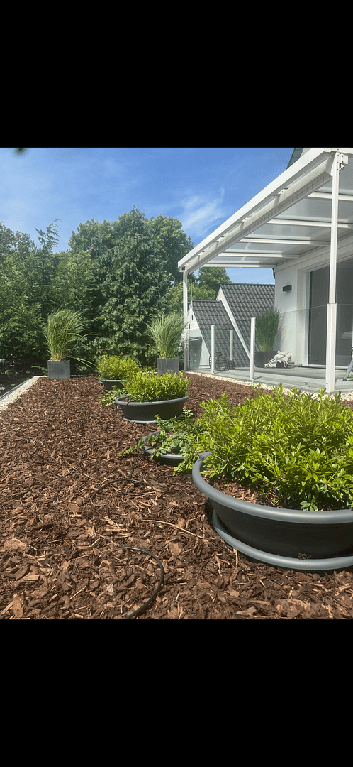 Pronájem bytu 3+1 85 m², Bergische-Landstr.262, Düsseldorf, Severní Porýní-Vestfálsko Pronájem bytu 3+1 85 m², Bergische-Landstr.262, Düsseldorf, Severní Porýní-Vestfálsko