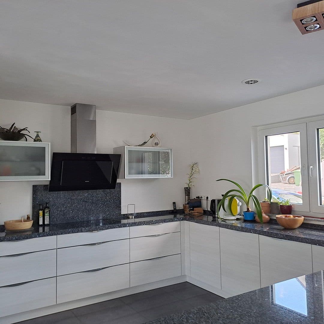 Prodej domu 179 m², pozemek 538 m², Malsch, Bádensko-Württembersko Prodej domu 179 m², pozemek 538 m², Malsch, Bádensko-Württembersko