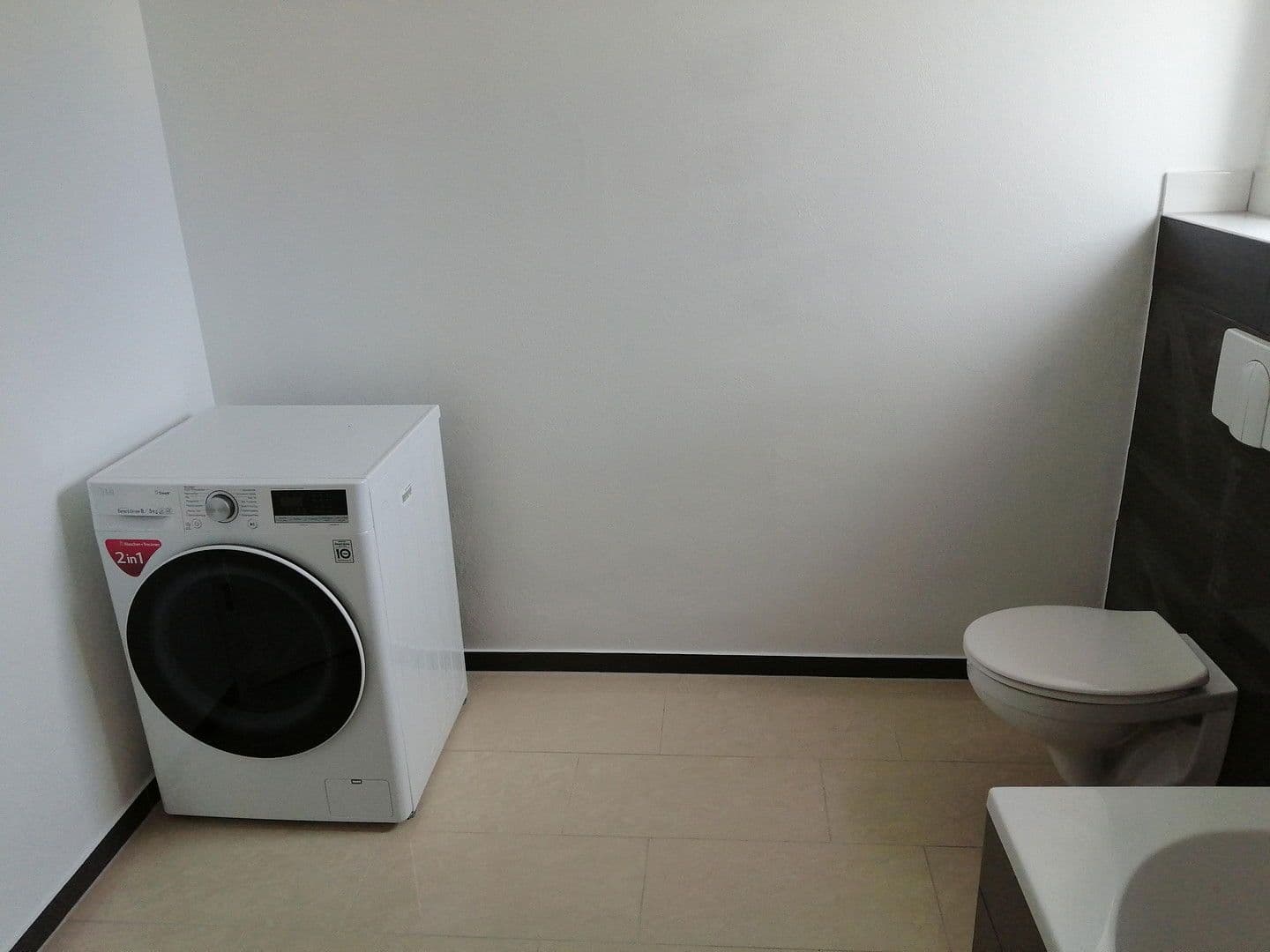 Prodej domu 180 m², pozemek 450 m², Koblenz, Porýní-Falc Prodej domu 180 m², pozemek 450 m², Koblenz, Porýní-Falc