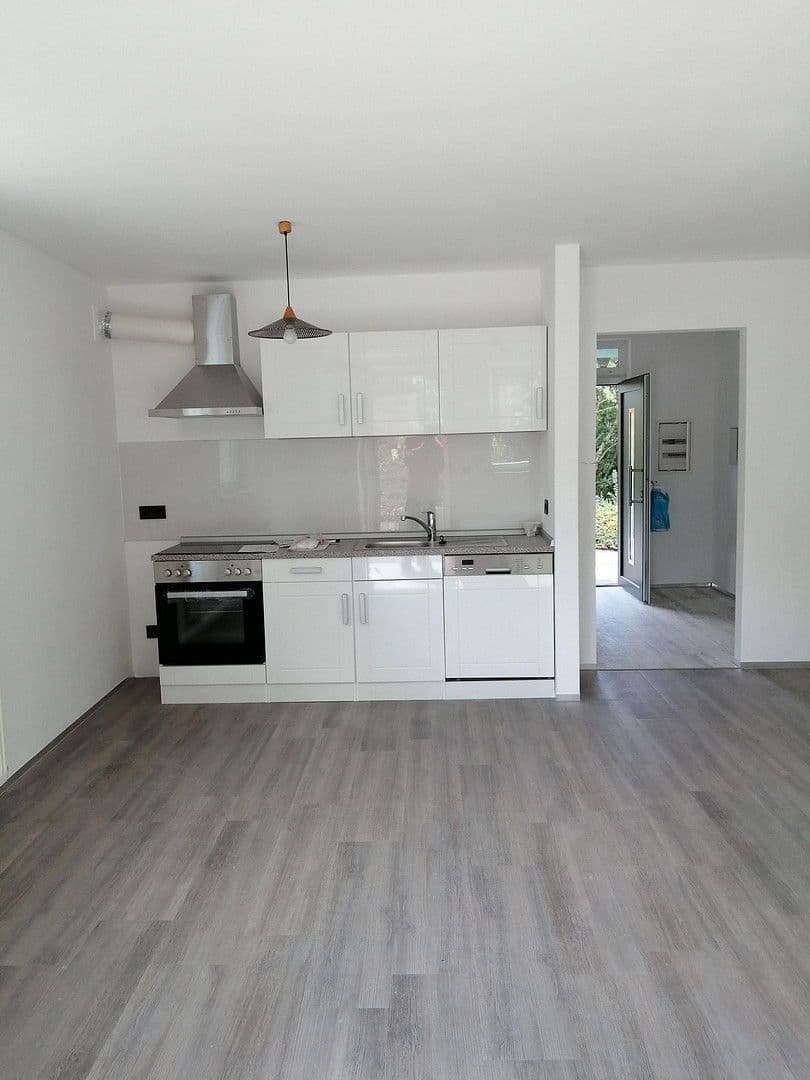 Prodej domu 180 m², pozemek 450 m², Koblenz, Porýní-Falc Prodej domu 180 m², pozemek 450 m², Koblenz, Porýní-Falc
