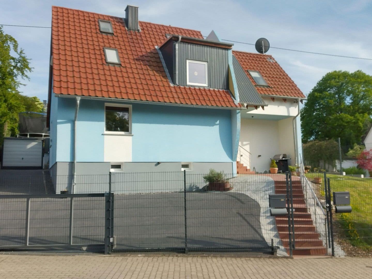 Prodej domu 180 m², pozemek 450 m², Koblenz, Porýní-Falc Prodej domu 180 m², pozemek 450 m², Koblenz, Porýní-Falc