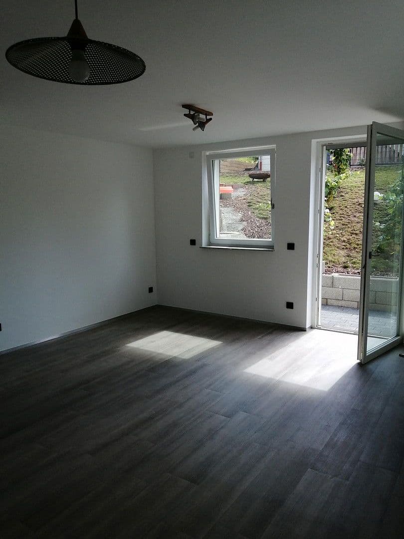 Prodej domu 180 m², pozemek 450 m², Koblenz, Porýní-Falc Prodej domu 180 m², pozemek 450 m², Koblenz, Porýní-Falc