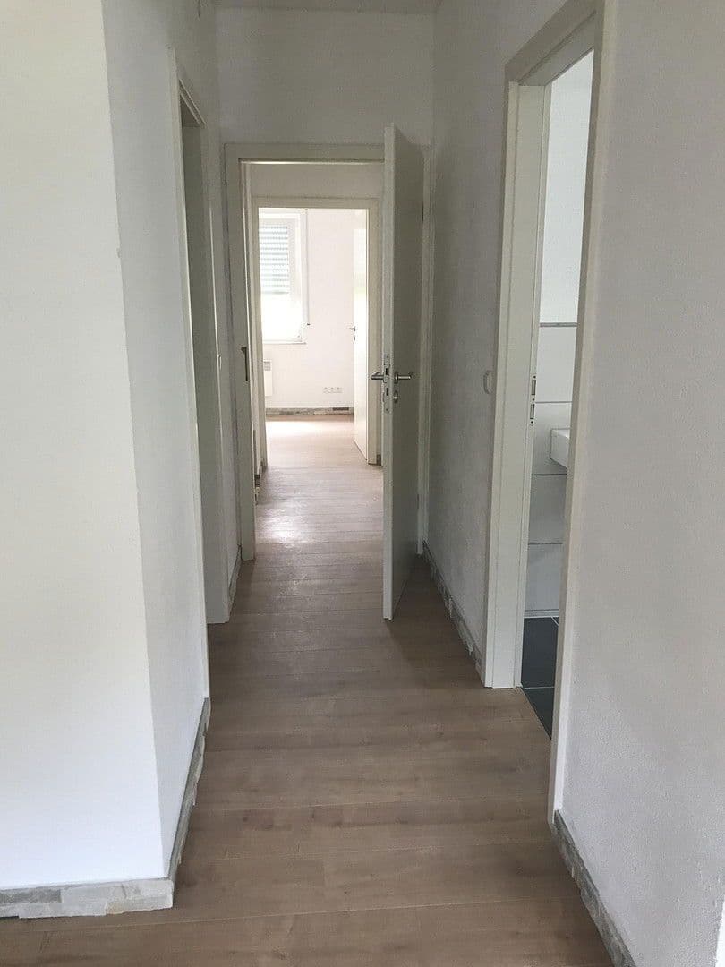 Prodej domu 210 m², pozemek 462 m², Lindenstrasse 2, Klein-Winternheim, Porýní-Falc Prodej domu 210 m², pozemek 462 m², Lindenstrasse 2, Klein-Winternheim, Porýní-Falc